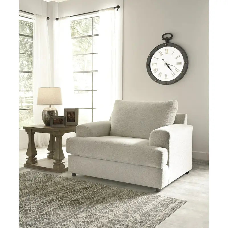 Fauteuil d'appoint et ottoman rembourrés beiges, assise moelleuse de 52 po de large