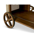 Desserte de bar moderne avec plateau miroir, étagères en cannage, poignée en cuir et roulettes
